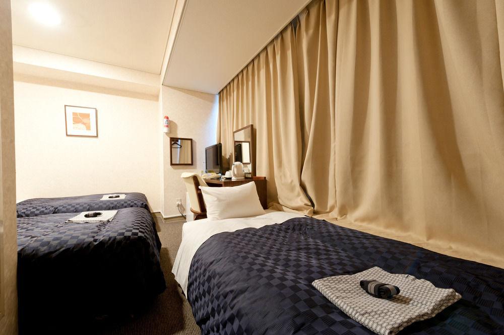 Hotel Trend Oita Ekimae Екстер'єр фото